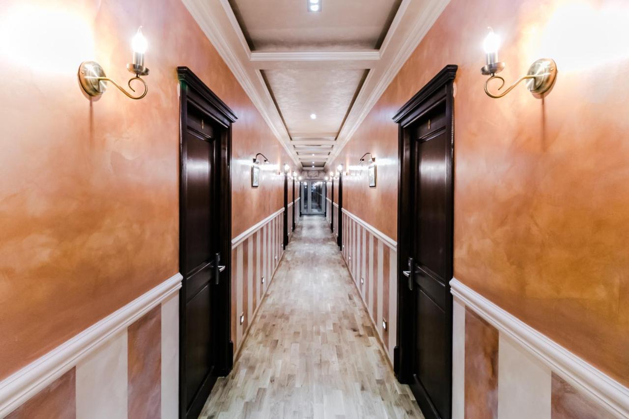 Hotel Marina Pucioasa Экстерьер фото