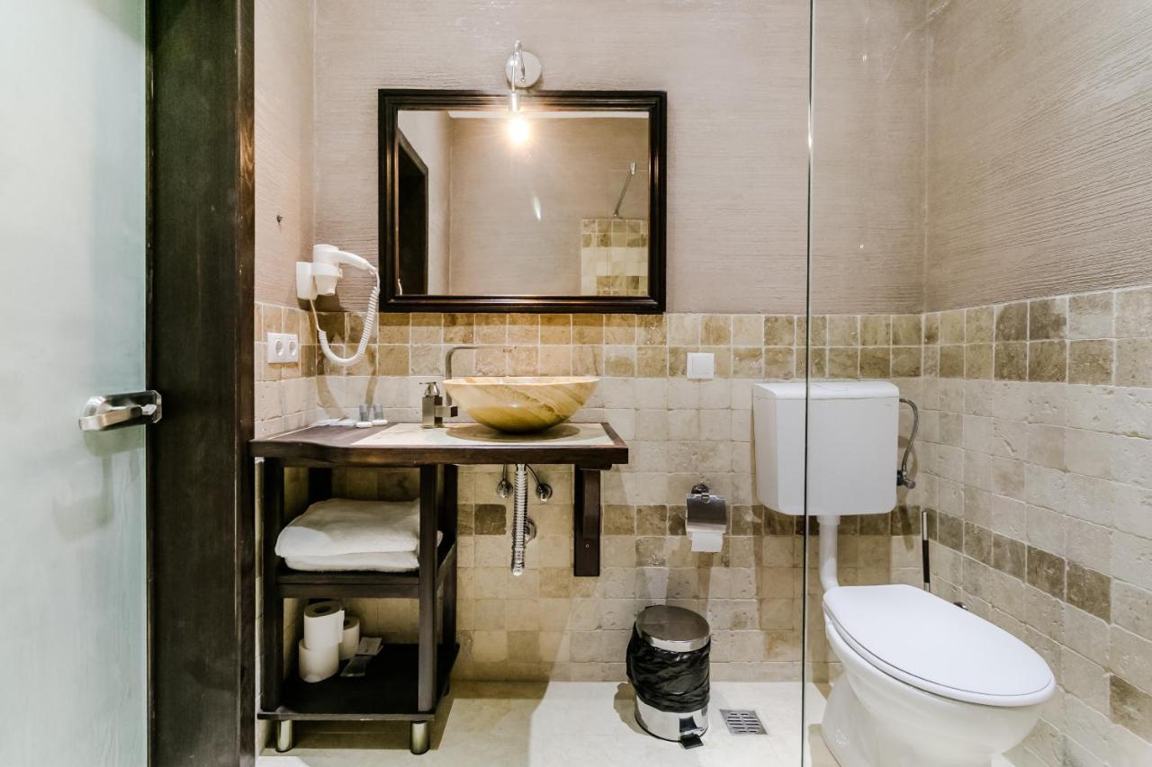 Hotel Marina Pucioasa Экстерьер фото