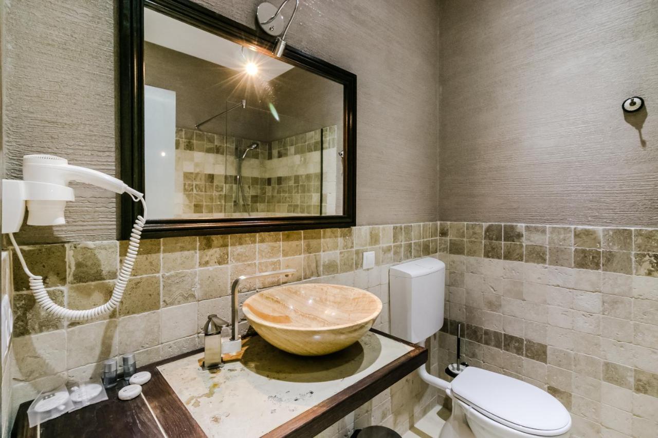 Hotel Marina Pucioasa Экстерьер фото